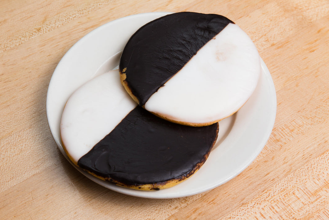 12 Large Black & White Cookies 